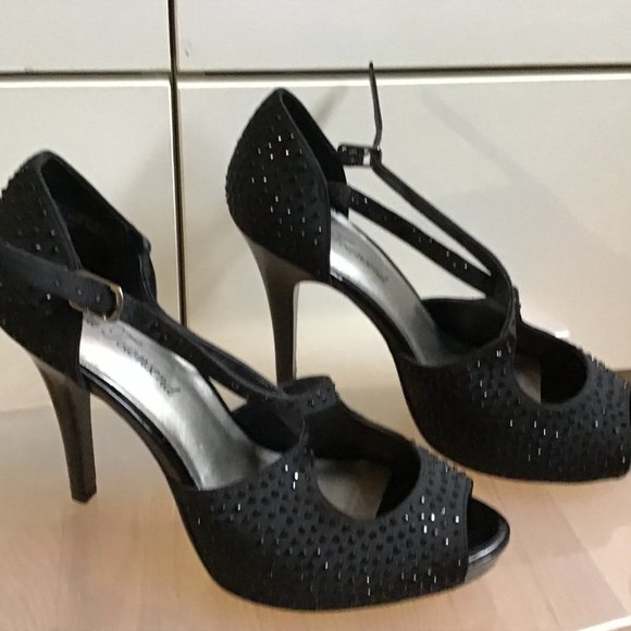 Lulu Townsend black studded heel - Picture 2 of 4